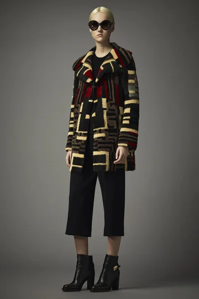 Look 3